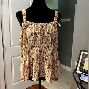 Universal Thread tank NWT